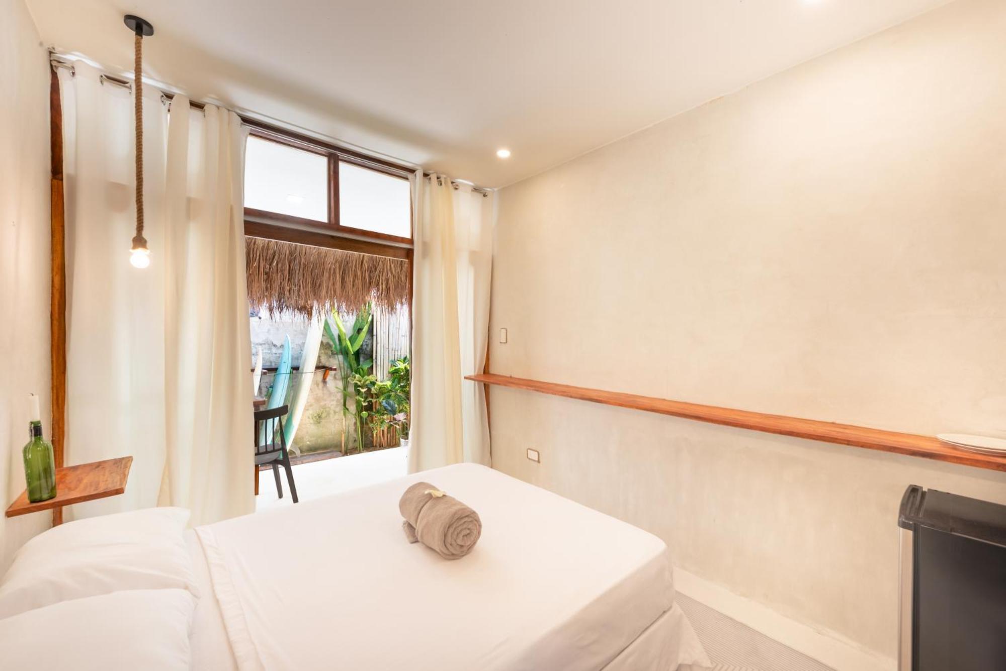Gratitude Inn Хенерал Луна Екстериор снимка